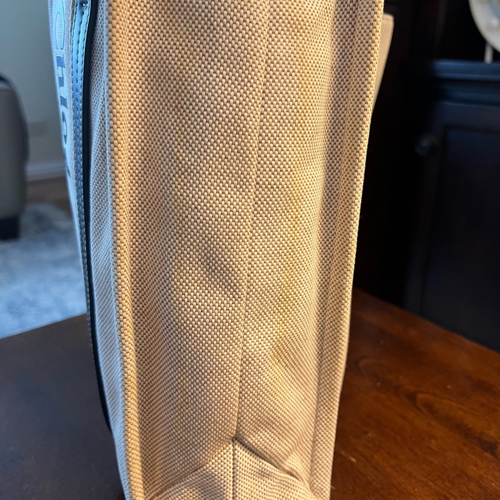 Authentic CHLOÉ Beige and Navy/black Leather Trim Canvas Tote Bag - Picture 14 of 17